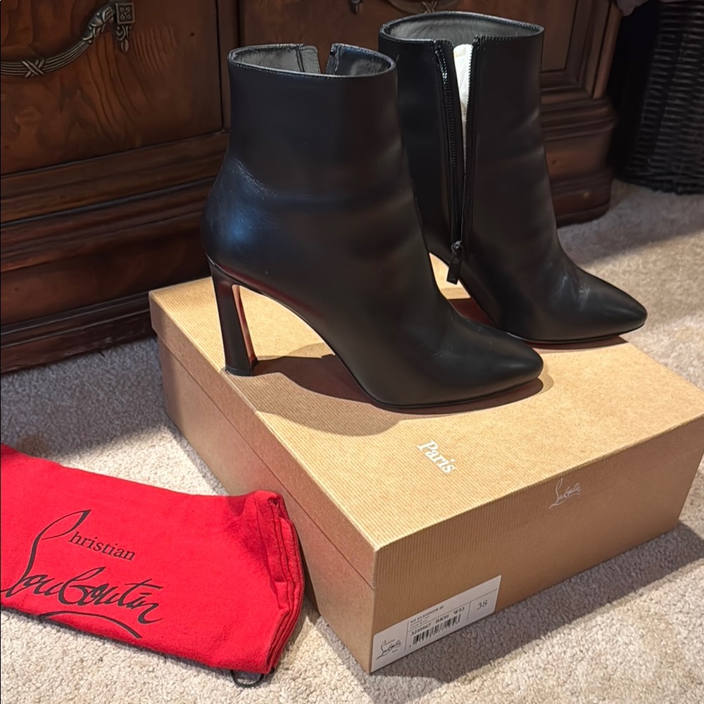 Christian Louboutin do ELEONORA 85 Black Heeled Boots